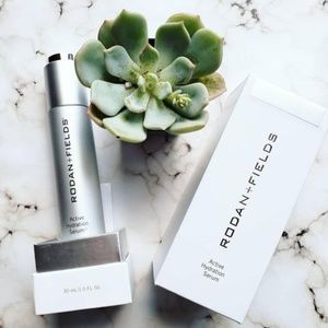 💯 NWT Rodan + Fields Active Hydration Serum